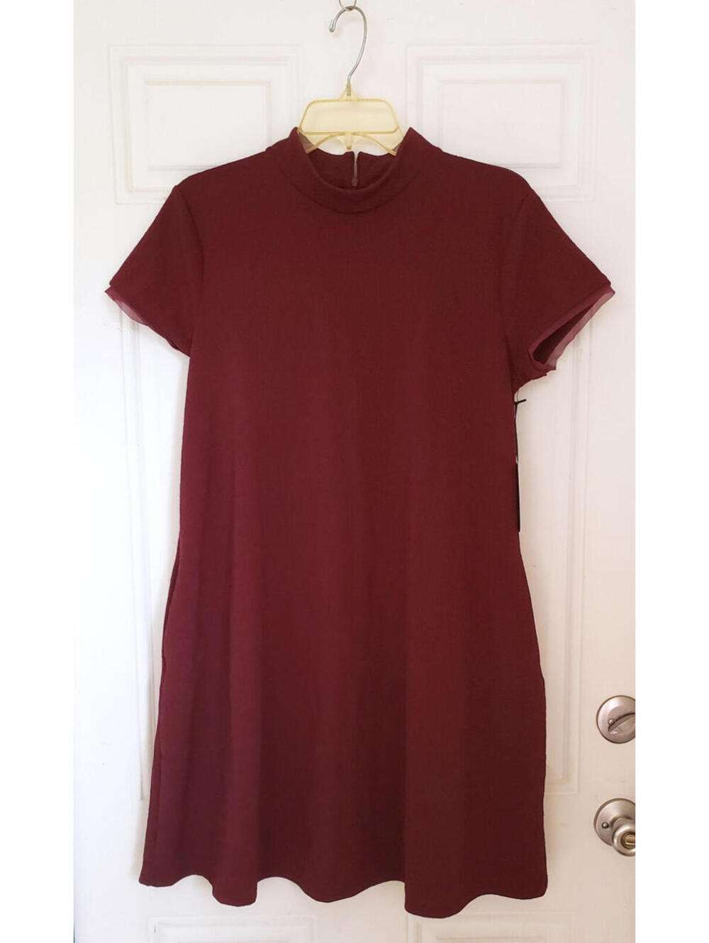 Burgundy Simply Vera dress sz L Jacquard Mock Neck Minimalist Work Chinese-style